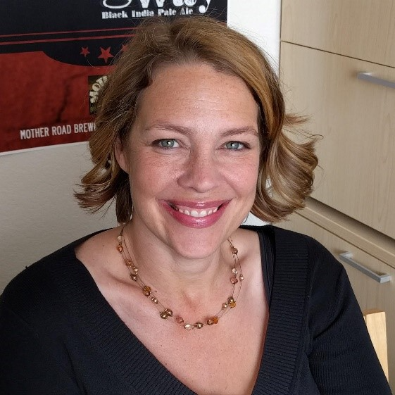 Fellow Annette Zinky Headshot
